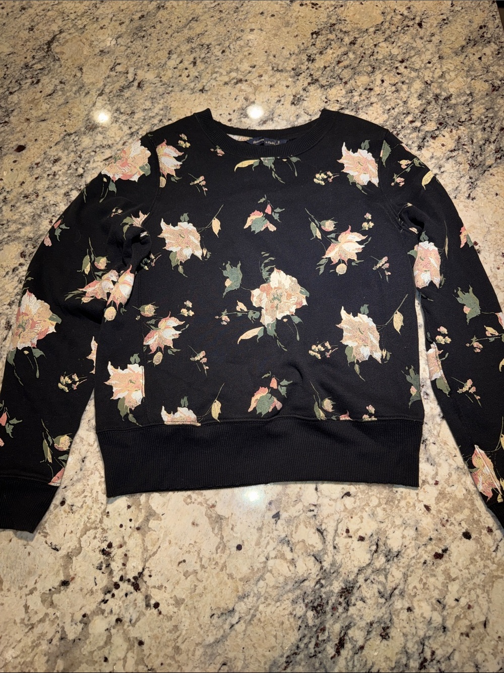 Abercrombie and Fitch Black Floral Crewneck Sweatshirt-Floral